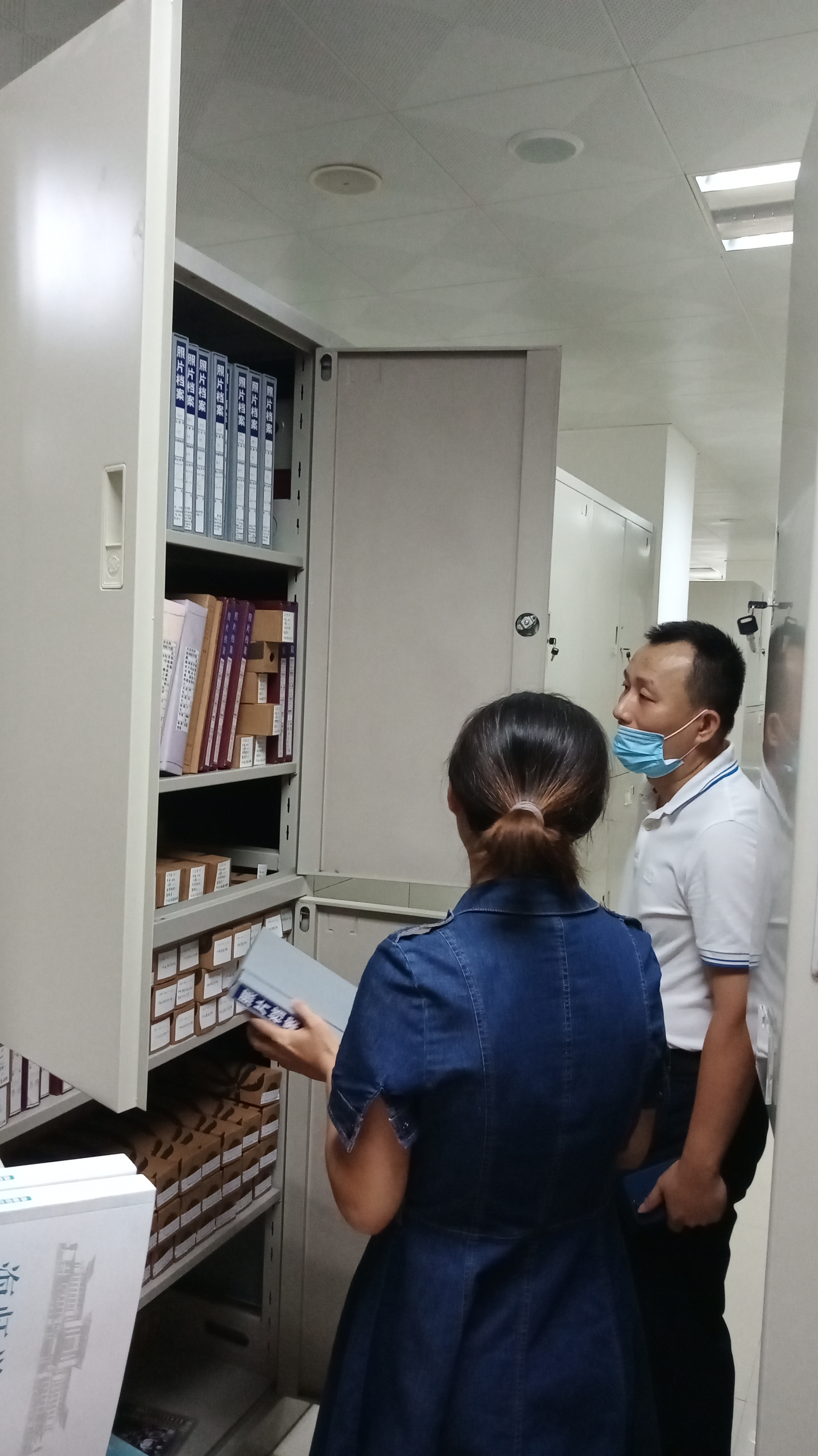 馆领导赴海南医学院档案馆调研
